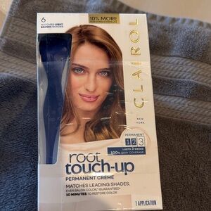 Clairol Root Touch-Up Permanent Creme Light Brown 2 pack.